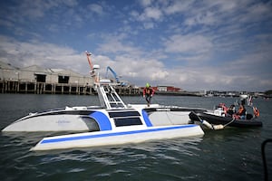 El primer barco inteligente se lanza a cruzar el Atlántico