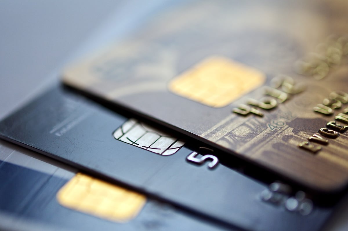 Saldo de deudas de las tarjetas de crédito aumentó 6.8%